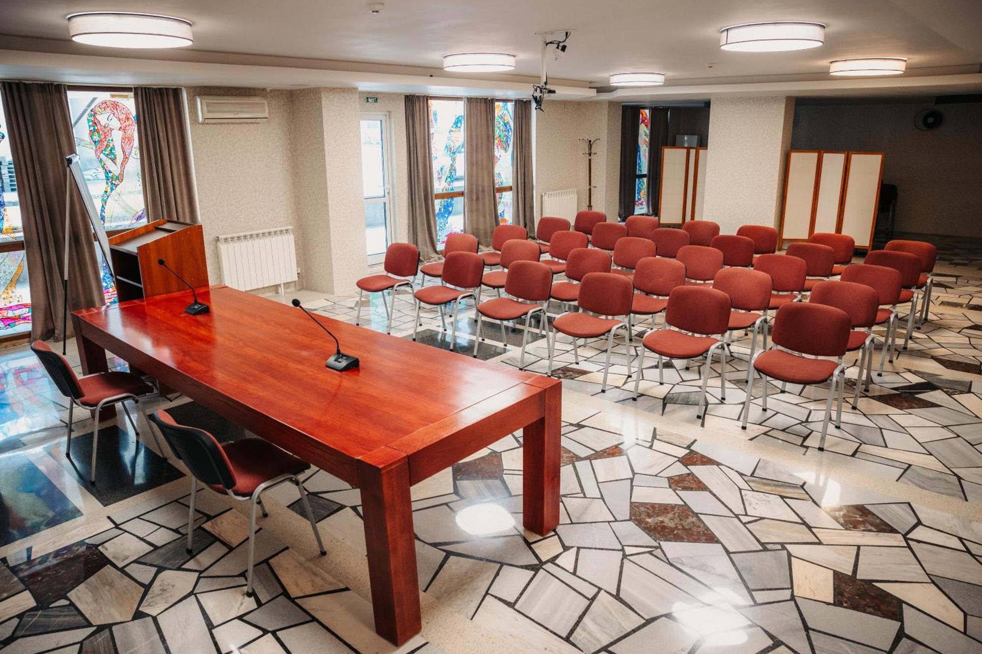 פלבן Park Hotel Kaylaka מראה חיצוני תמונה