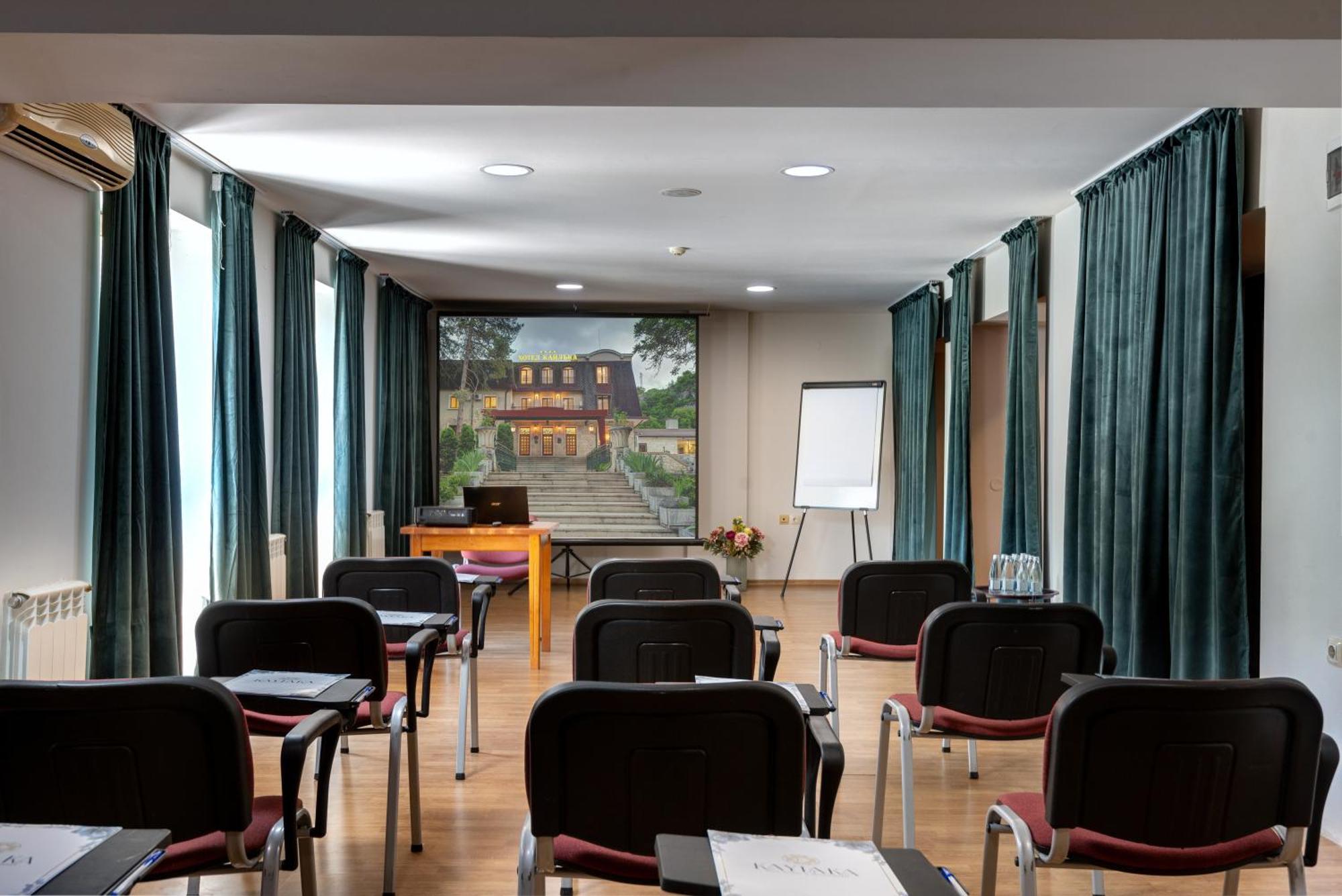 פלבן Park Hotel Kaylaka מראה חיצוני תמונה
