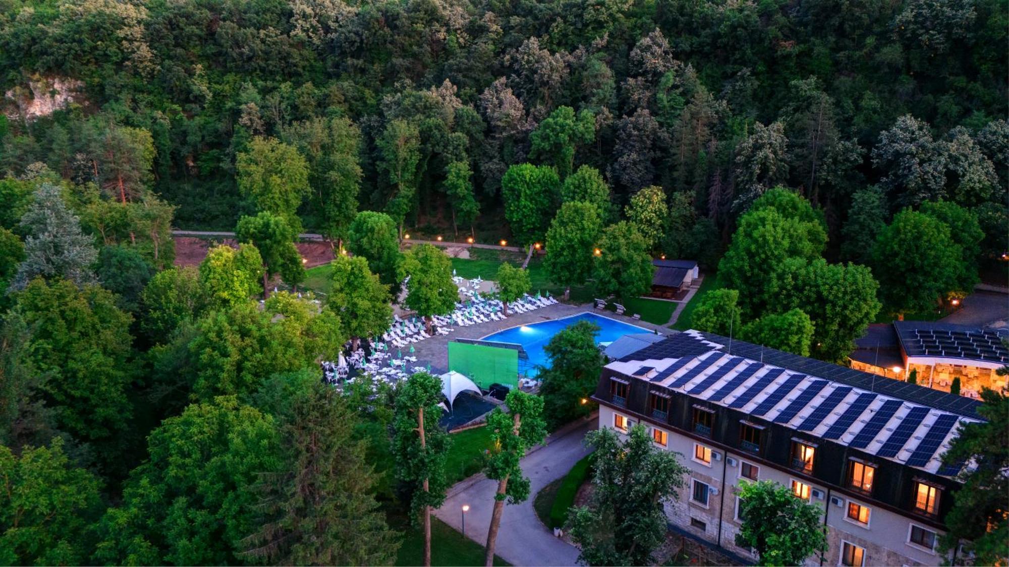 פלבן Park Hotel Kaylaka מראה חיצוני תמונה