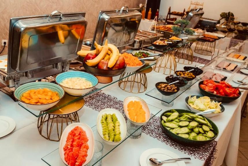 פלבן Park Hotel Kaylaka מראה חיצוני תמונה