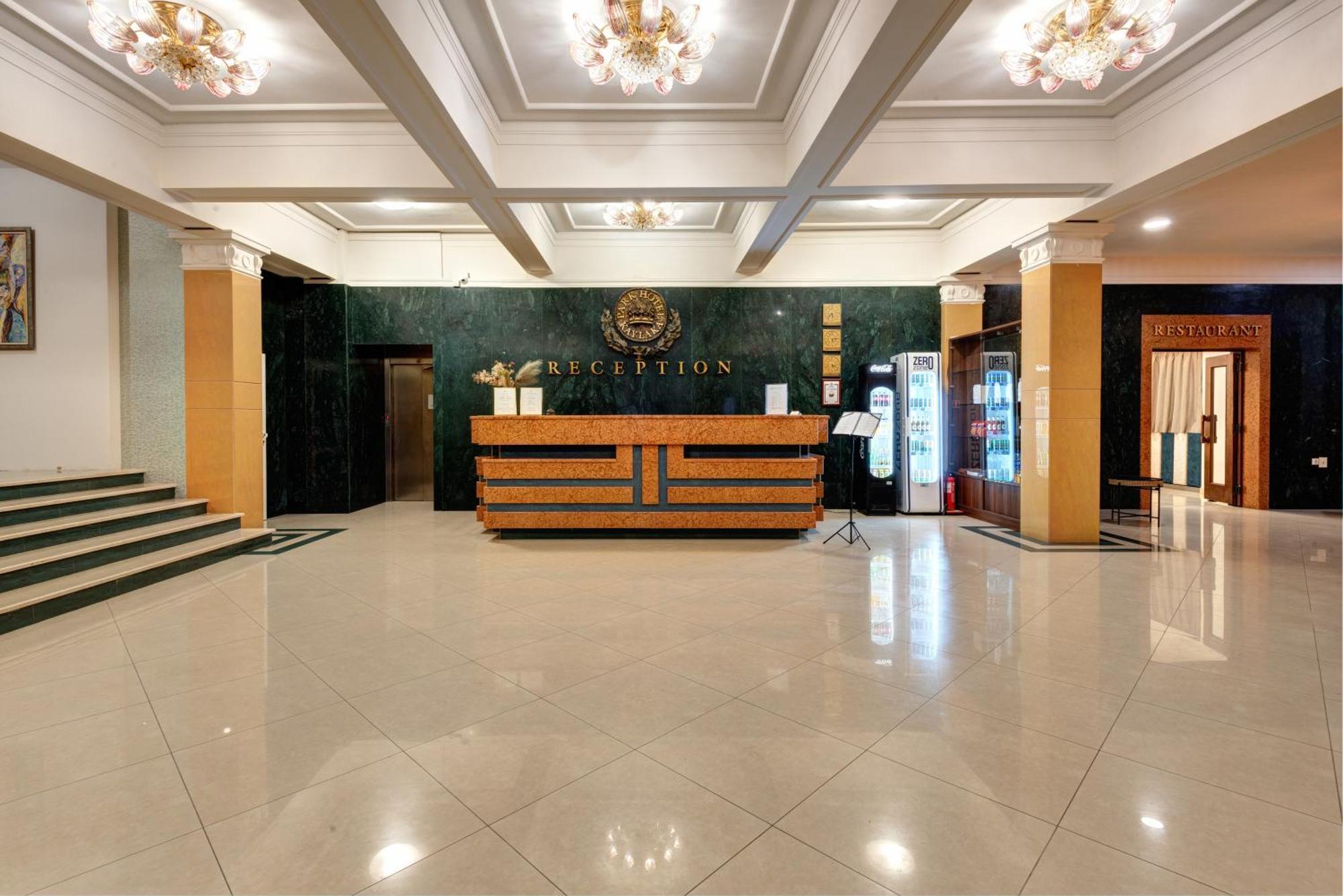 פלבן Park Hotel Kaylaka מראה חיצוני תמונה